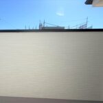 2号棟　バルコニーの目隠し壁採光の妨げはしないけど目隠しはできるという、ちょうどいい高さ！