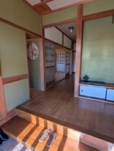 菊川市下内田　中古住宅の画像