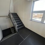 2階から3階への階段です