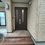 カチタス　高柳3丁目　玄関