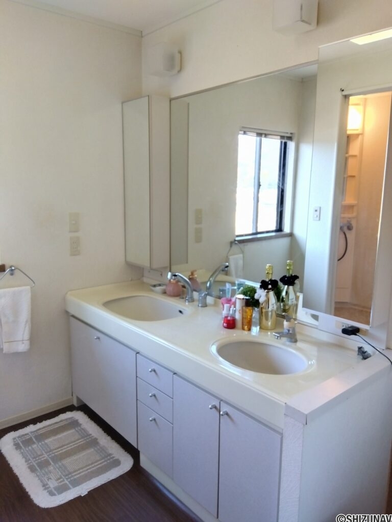 函南町柏谷　ハイム中古住宅　内観