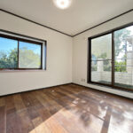 【リフォーム中/2階洋室6.25帖】（4/18撮影）床はフロアタイルを上張りし、天井・壁はクロス張替えを行う予定です。