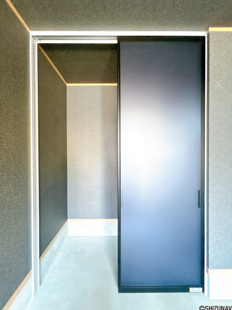 【ガレージ内収納】