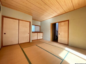 【1階8帖和室】