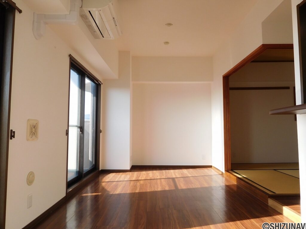 ナイスアーバン富士東館301