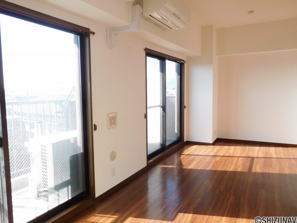 ナイスアーバン富士東館301