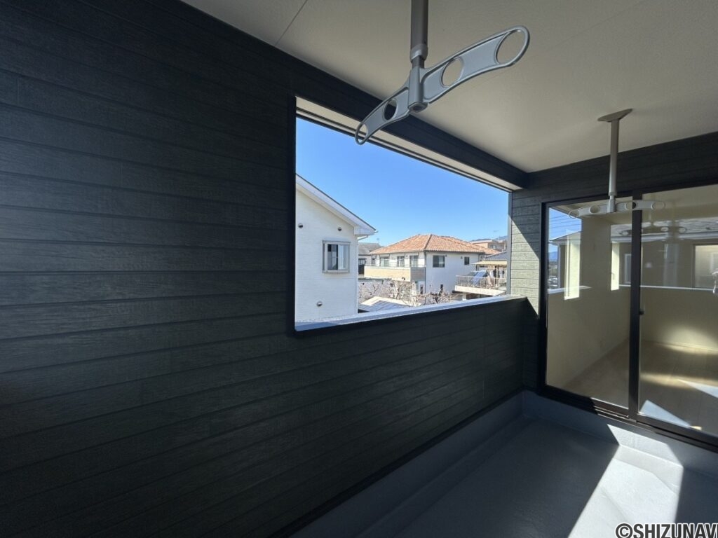 2階 バルコニーの写真です。