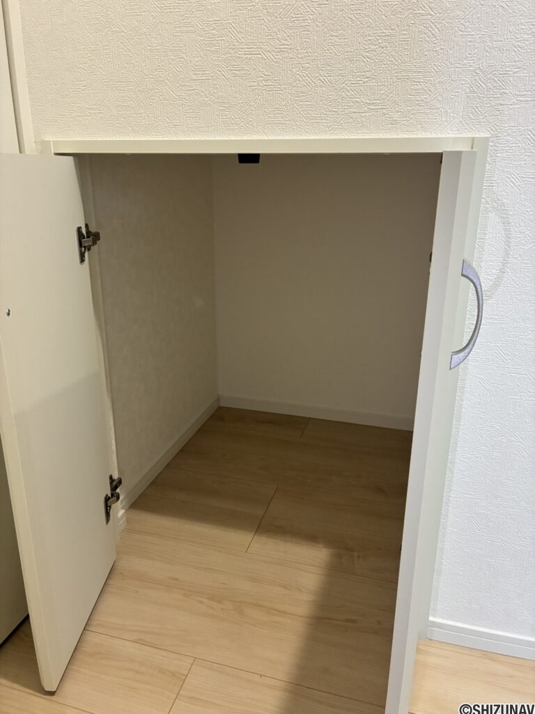 【１号棟】階段下収納もあります！