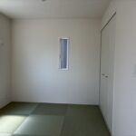 和室です。右奥に押入れがございます。