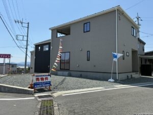 広い駐車場です。