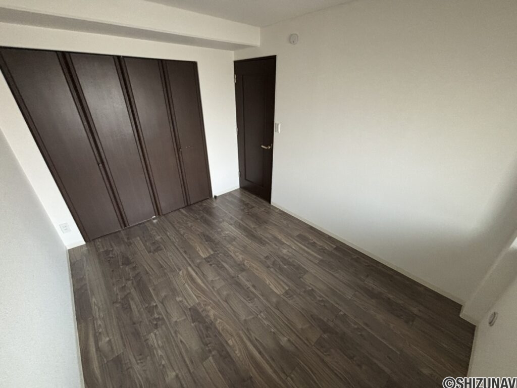 5.7帖のお部屋です。