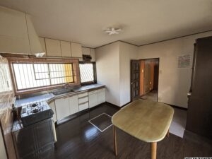 大淵戸建て　台所