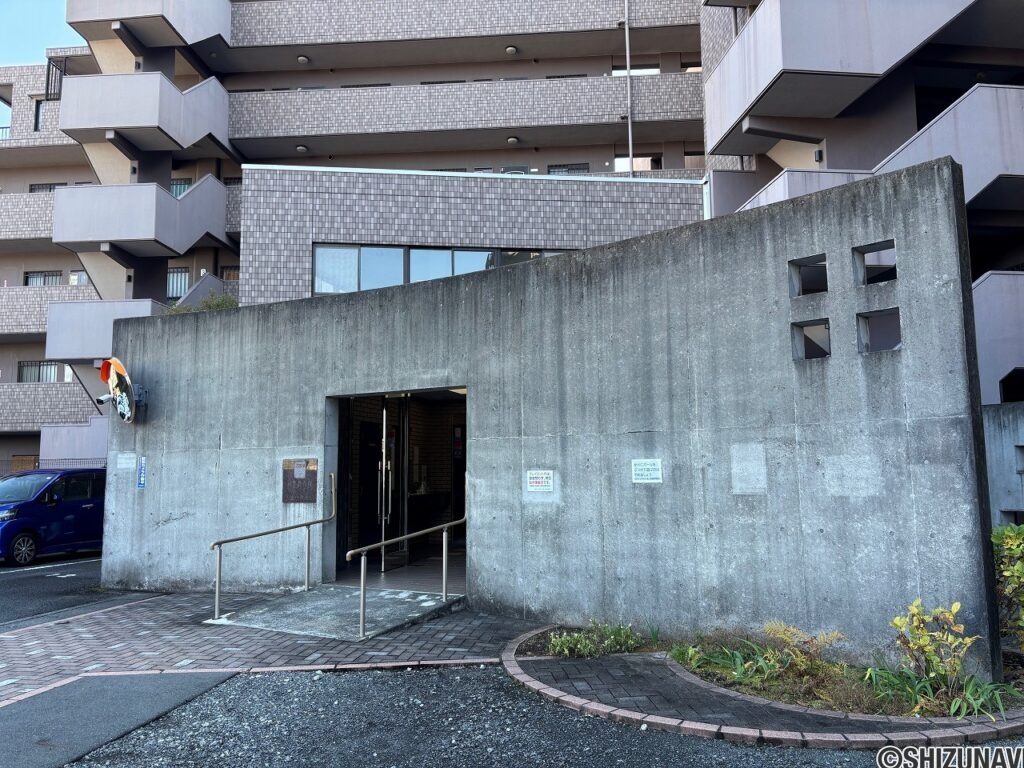 ナイスアーバン富士東館301