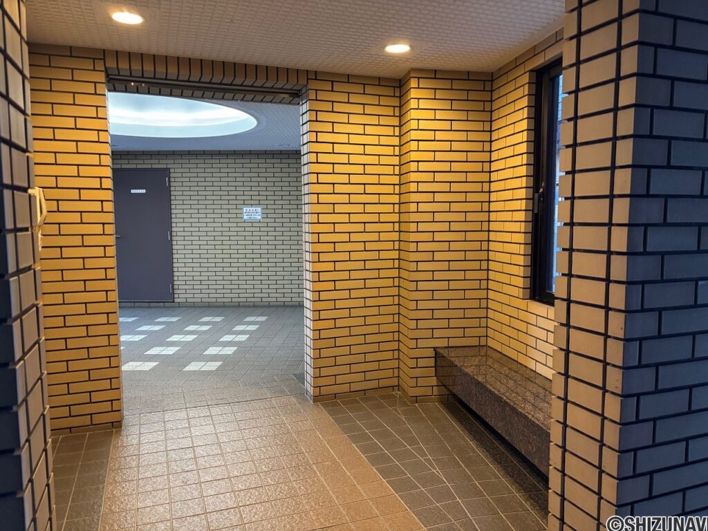 ナイスアーバン富士東館301