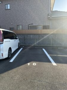 No.16の駐車場を引き継ぐことが可能です。