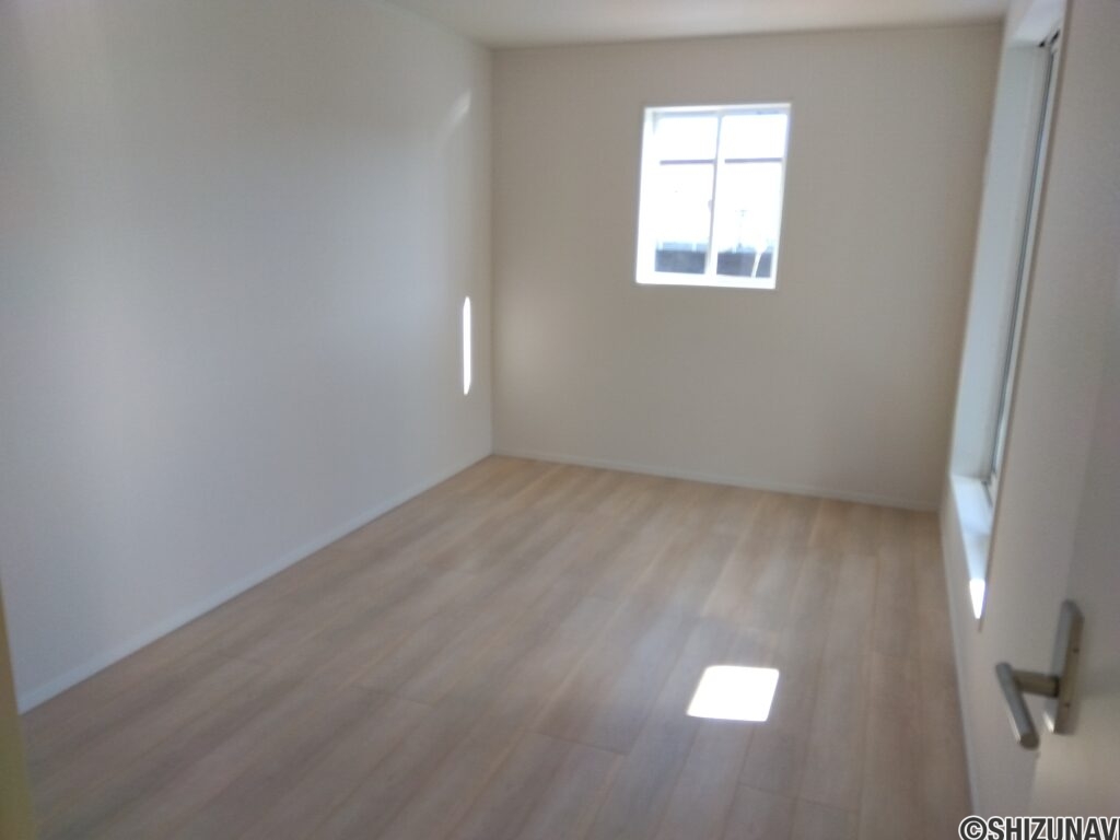 磐田市松之木島　中古住宅の画像