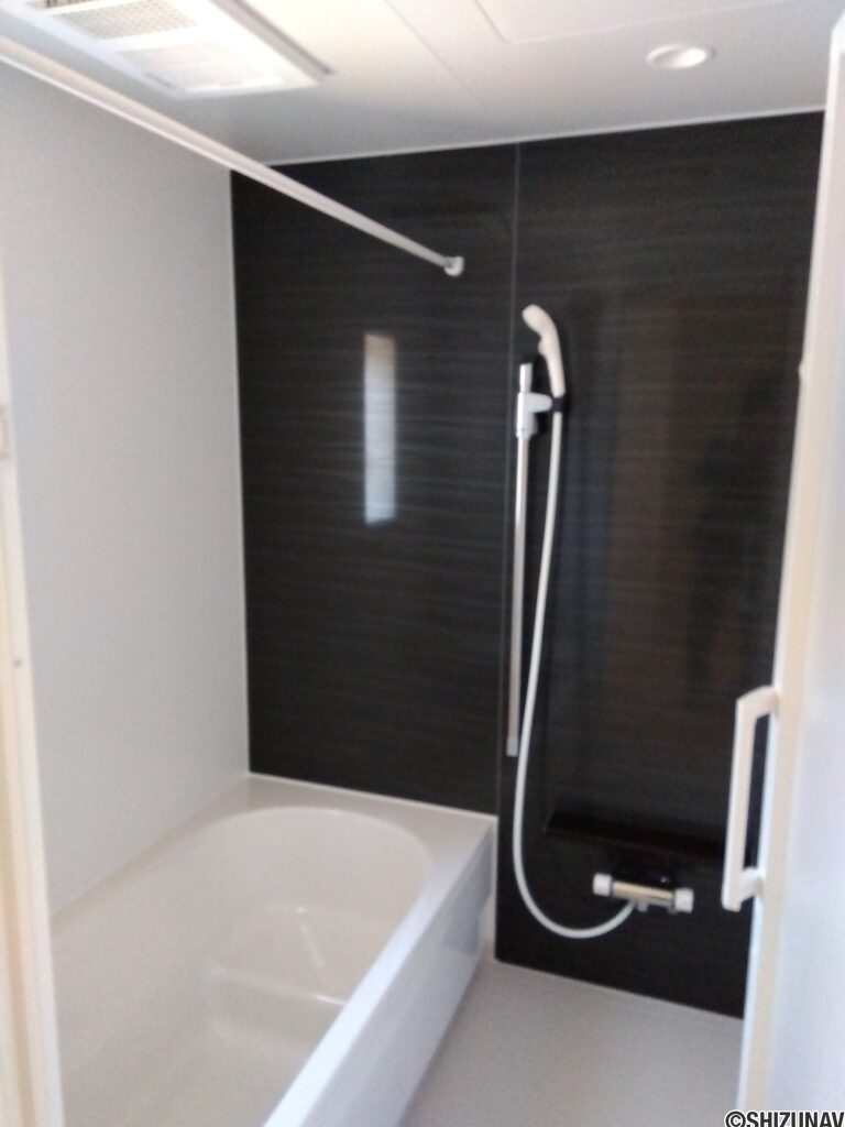 5号棟 1階浴室の写真です。