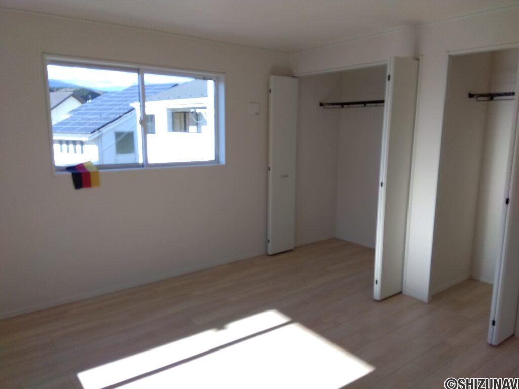 5号棟 寝室(8帖)の写真です。