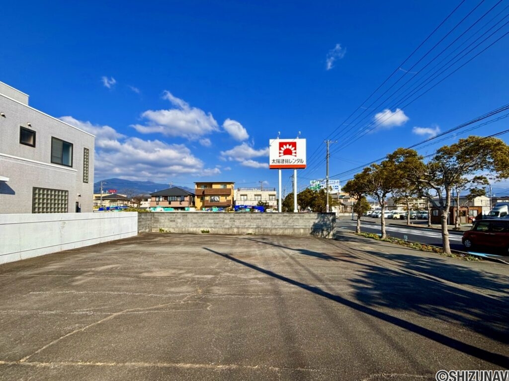 沼津市新沢田町　RC3階建の画像