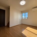2階南東側洋室　別角度です。