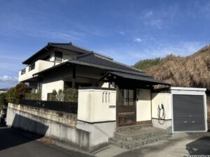 三島市三恵台14-5 中古住宅の物件画像