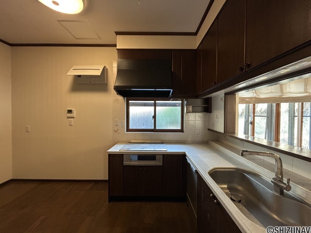 1階 キッチンの写真です。