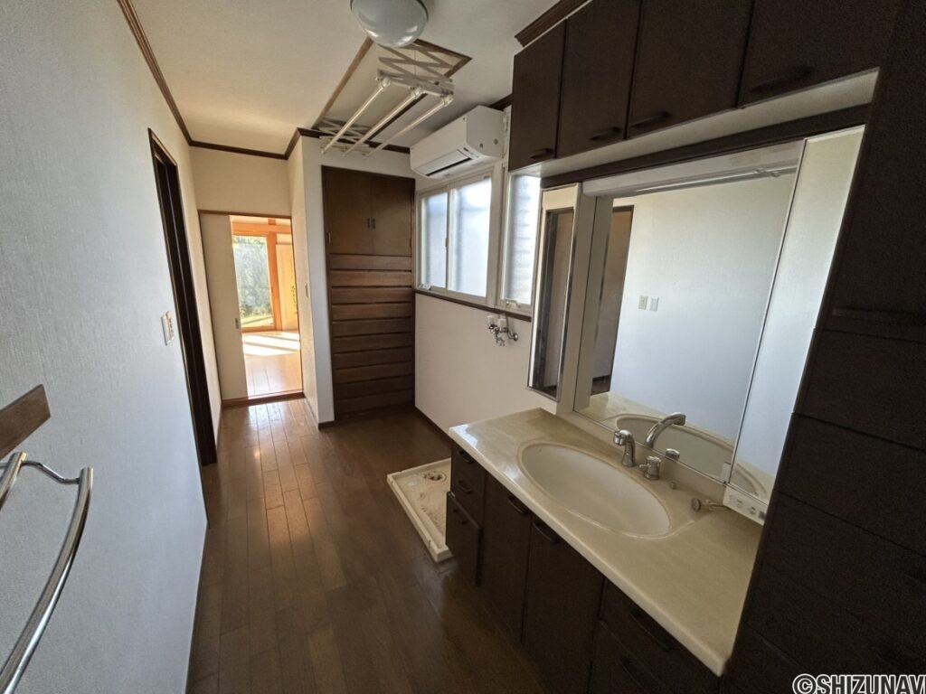 1階 洗面所の写真です。