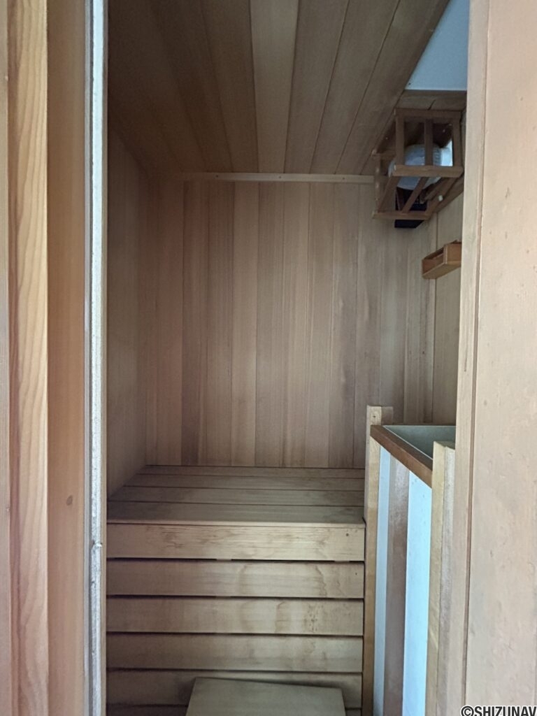 1階 浴室内サウナの写真です。