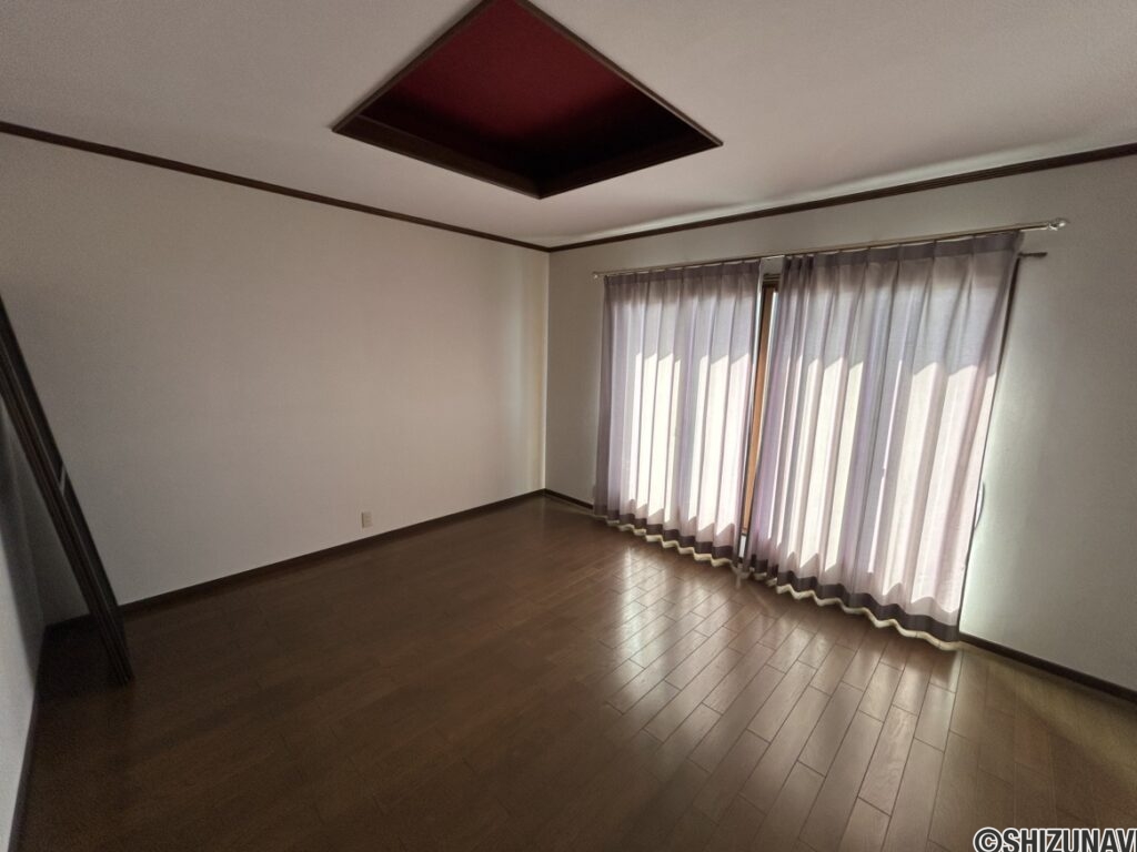 2階 北西側洋室の写真です。