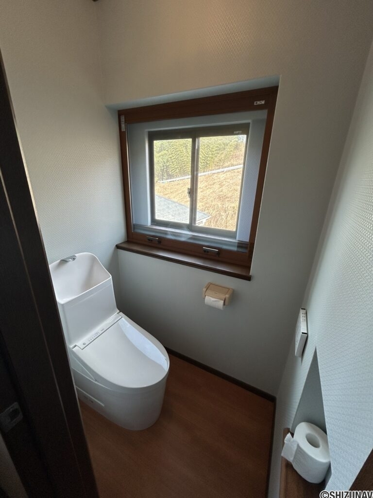 2階 トイレの写真です。