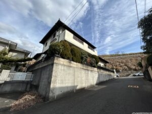 南西側からの写真です。