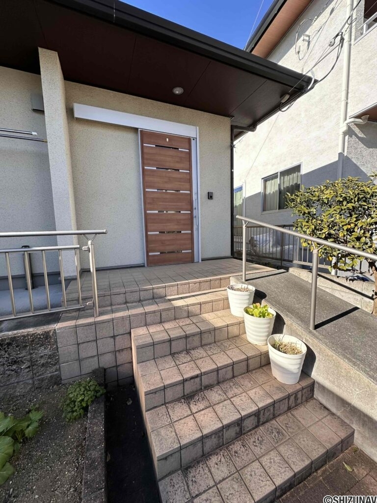 エントランス付近の様子。