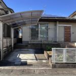 カーポートで雨天時の車の乗り降りも快適です。