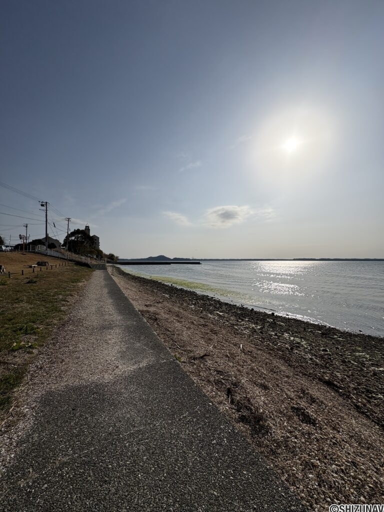 浜名湖沿いもお散歩やサイクリングコースにピッタリです。