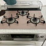 都市ガス3口ガスコンロとなっております。