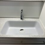 高級感のある人工大理石のシンクとなっております。