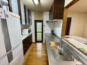 キッチンは動線が十分確保できます。