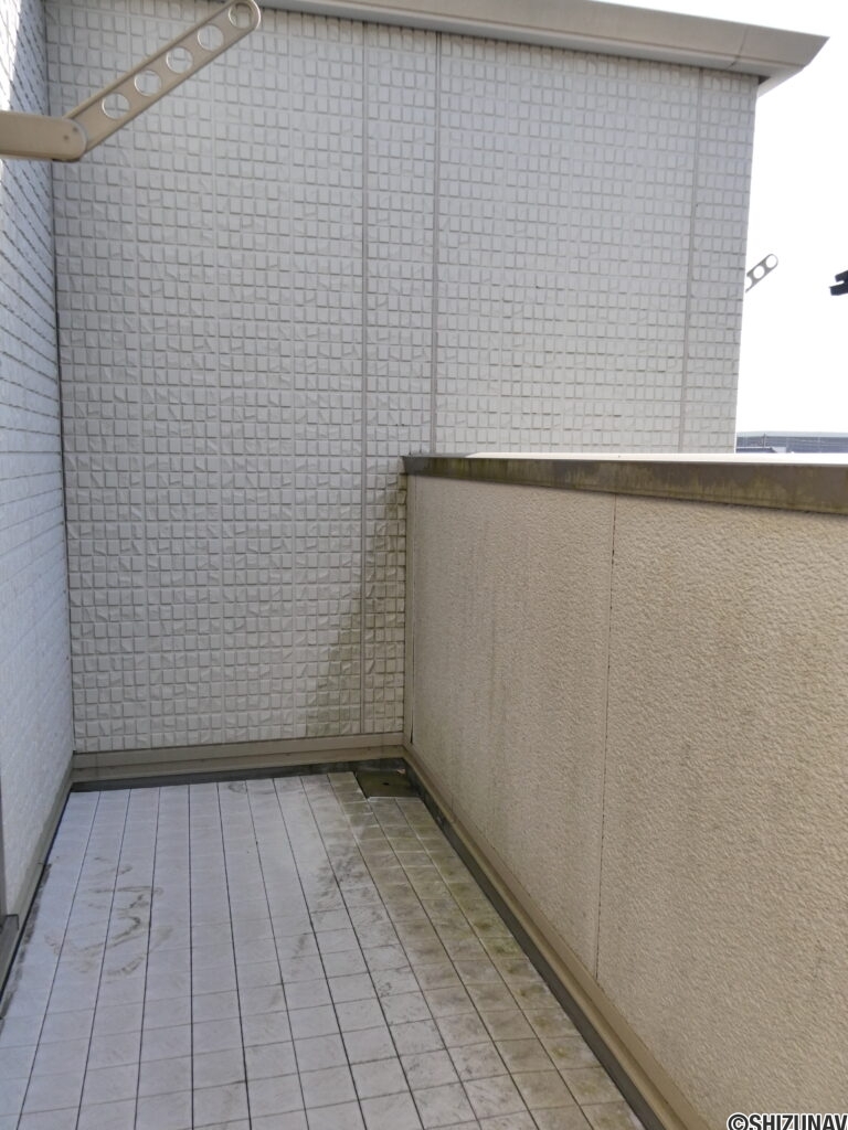 ルーフバルコニー