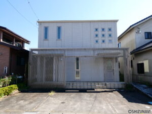 裾野市佐野　軽量鉄骨造　トヨタホーム施工中古住宅　5LDKの物件画像