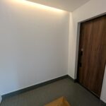 明るい玄関がお出迎え