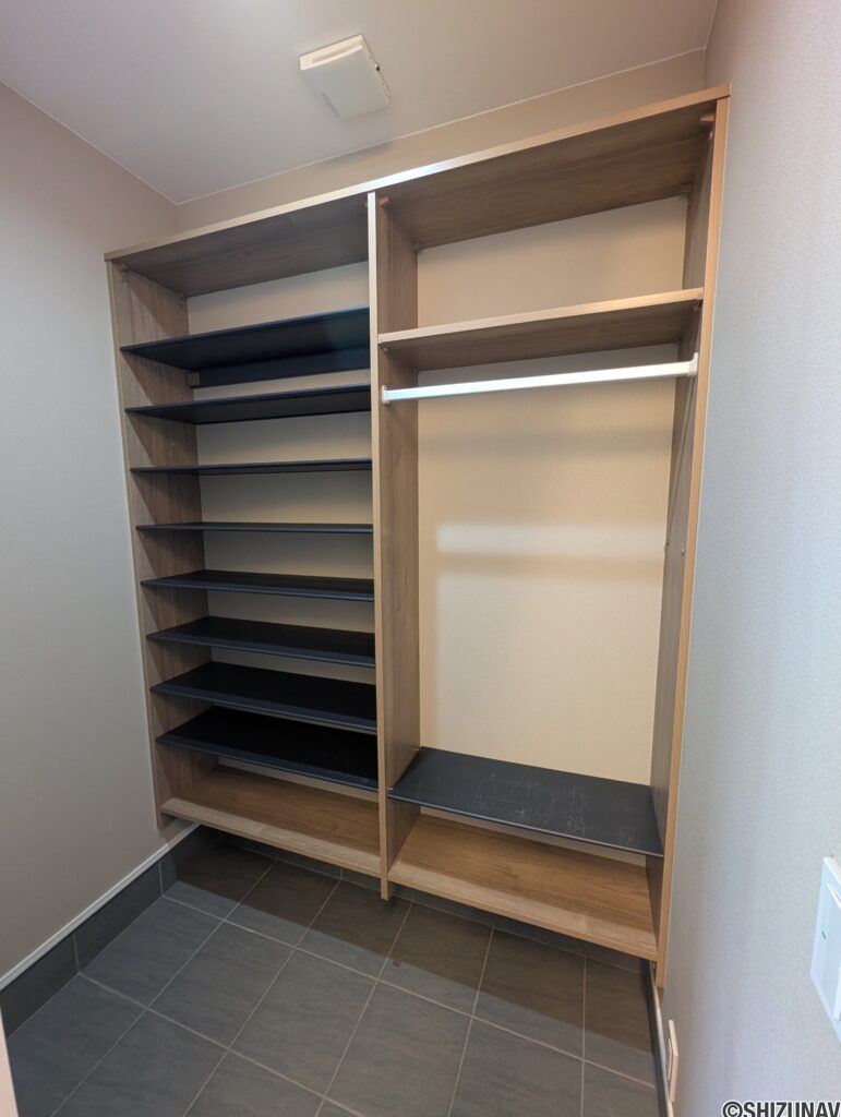 シューズクロークを完備