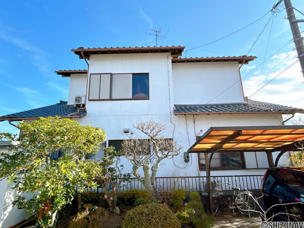 カチタス　細江　東側外観