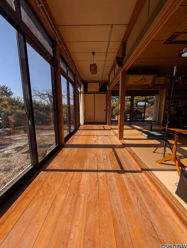 菊川市下内田　中古住宅の画像