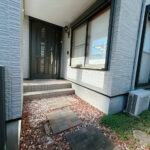 【玄関アプローチ】