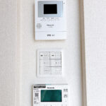 【インターホンモニター、スイッチパネル、給湯リモコン】
