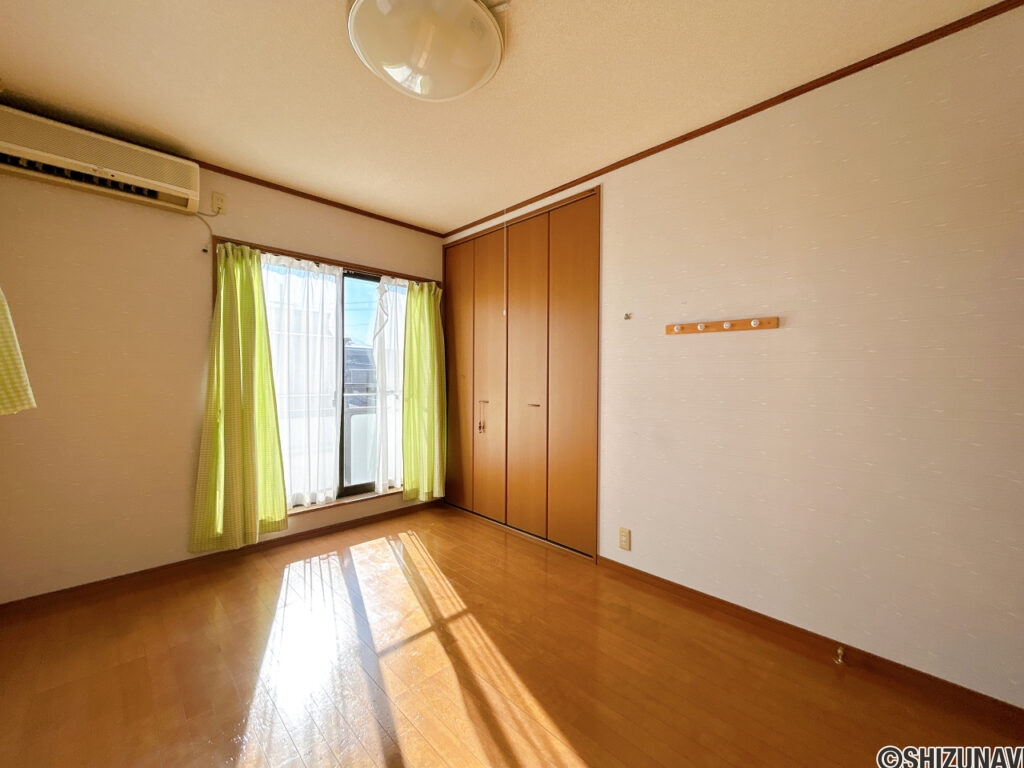 【2階6帖洋室】