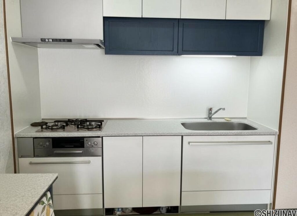 システムキッチンはリフォーム済み♪harumi,s kitchenを使用しております☆