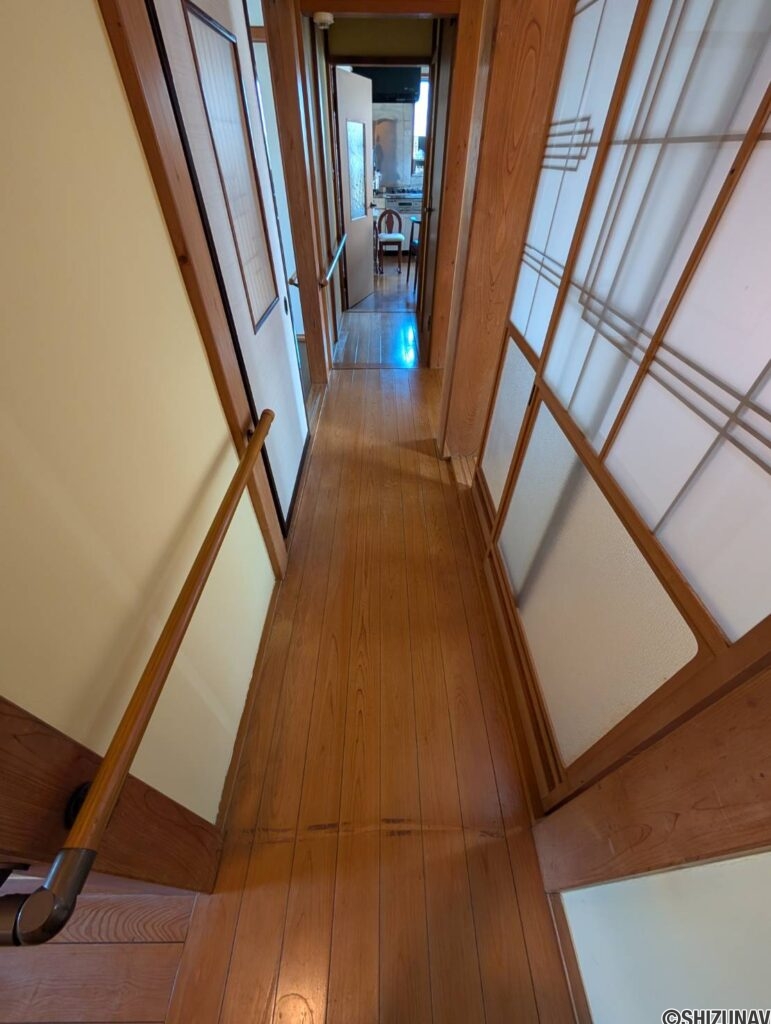 菊川市下内田　中古住宅の画像