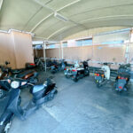 屋根付きバイク置場