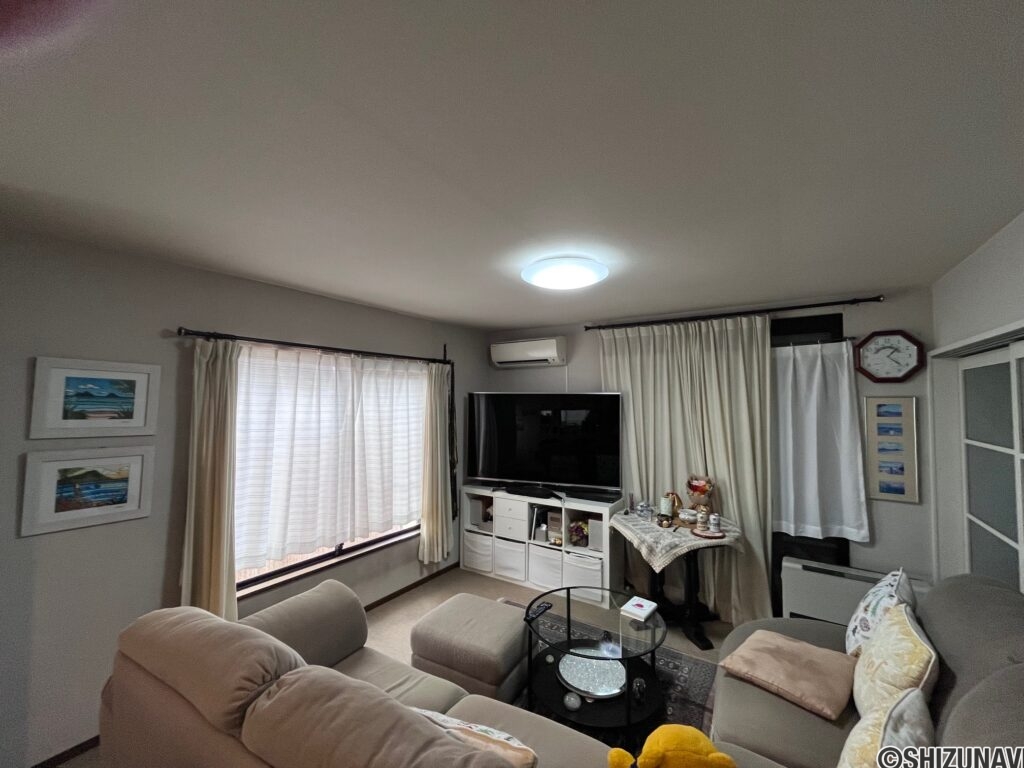 裾野市千福が丘　ミサワホーム施工の中古住宅の画像